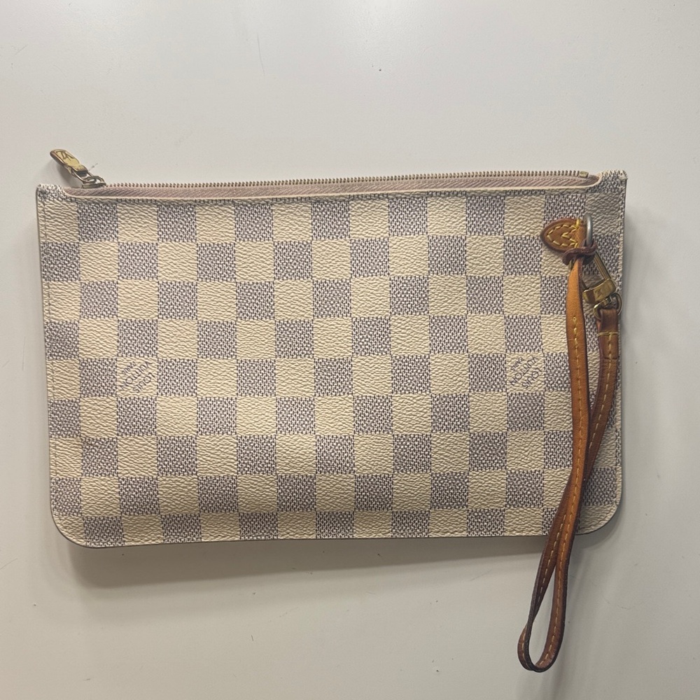 Louis Vuitton Damier Azur neverful wristlet